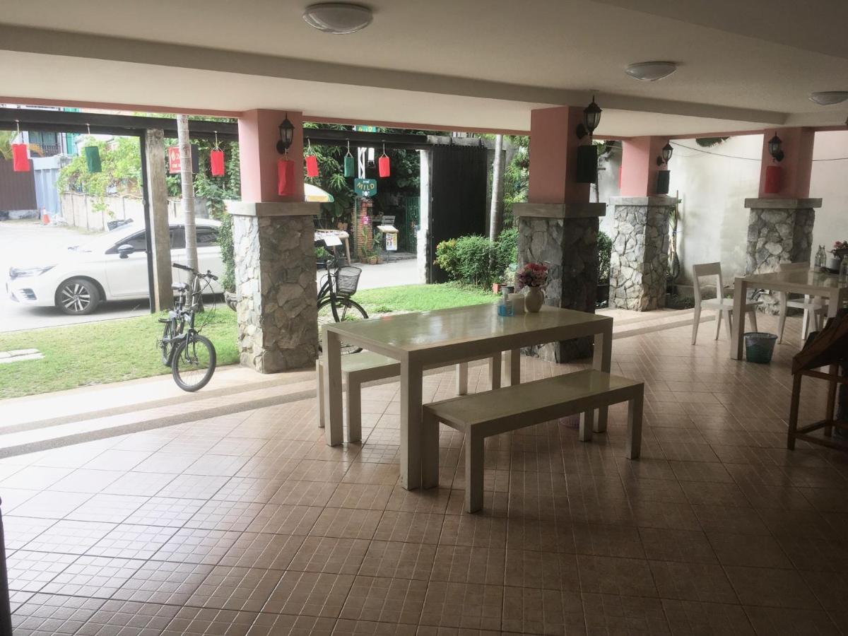 Triple Palms House Hotel Chiang Mai Exterior photo